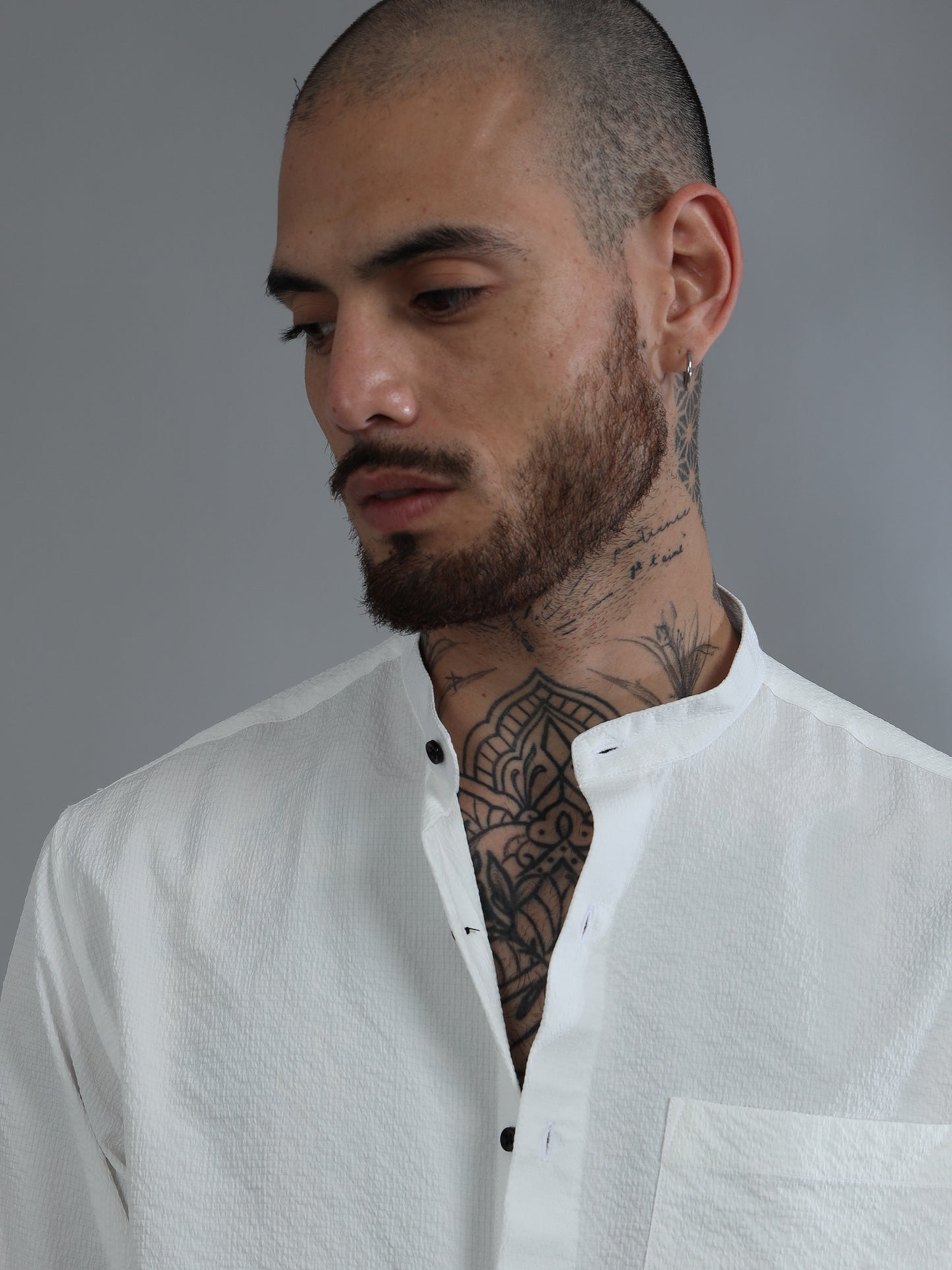 Muscovite White Solid Shirt